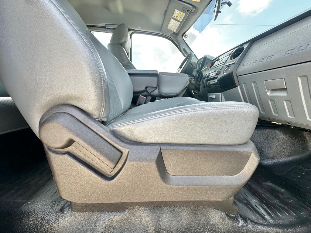 2015 Ford F-250 Image 52