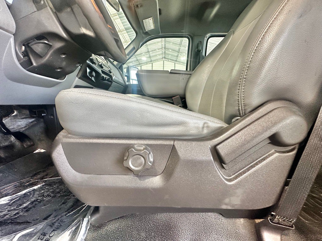 2015 Ford F-250 Image 25