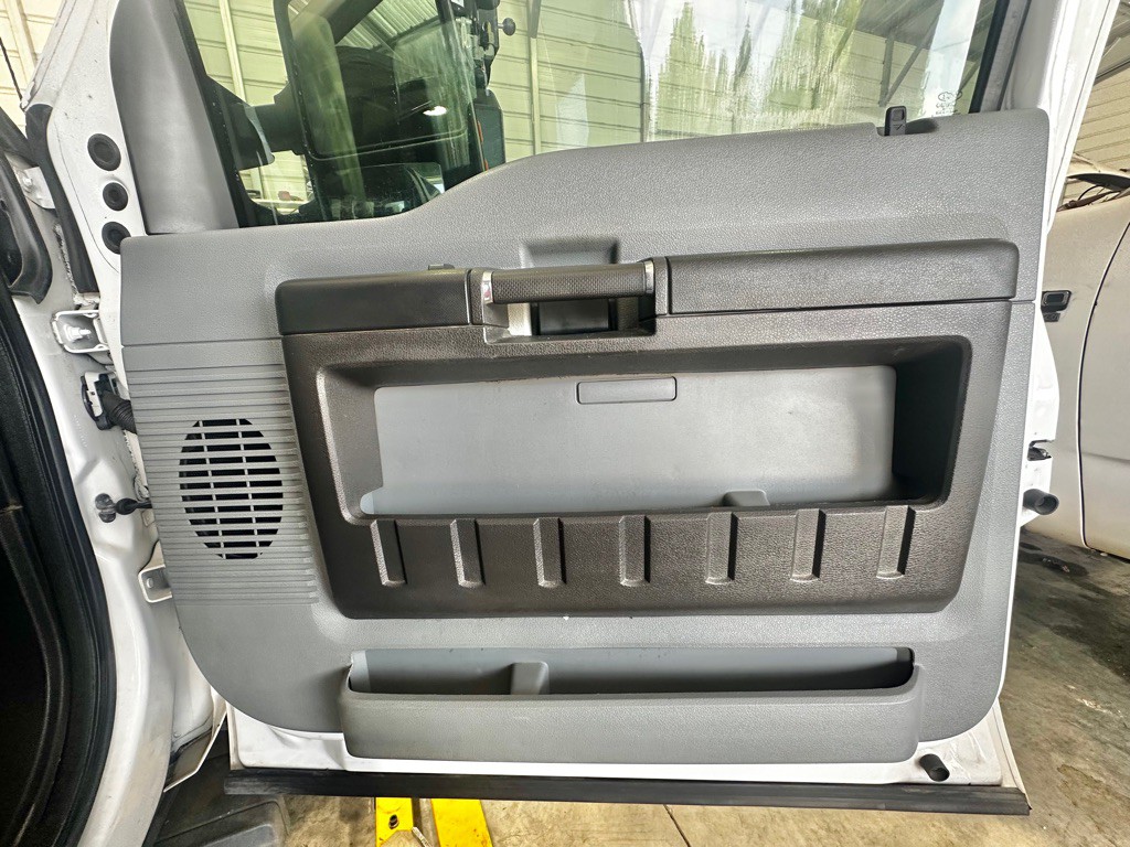 2015 Ford F-250 Image 38