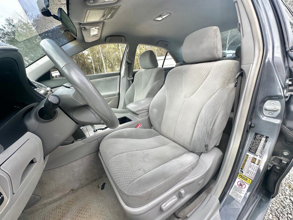 2009 Toyota Camry Image 12