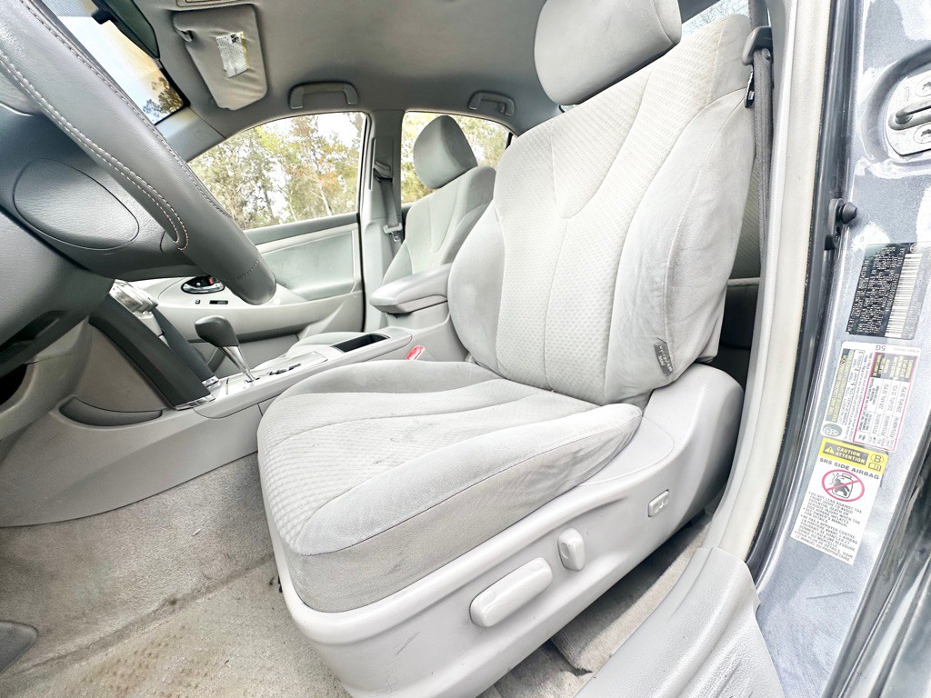 2009 Toyota Camry Image 20