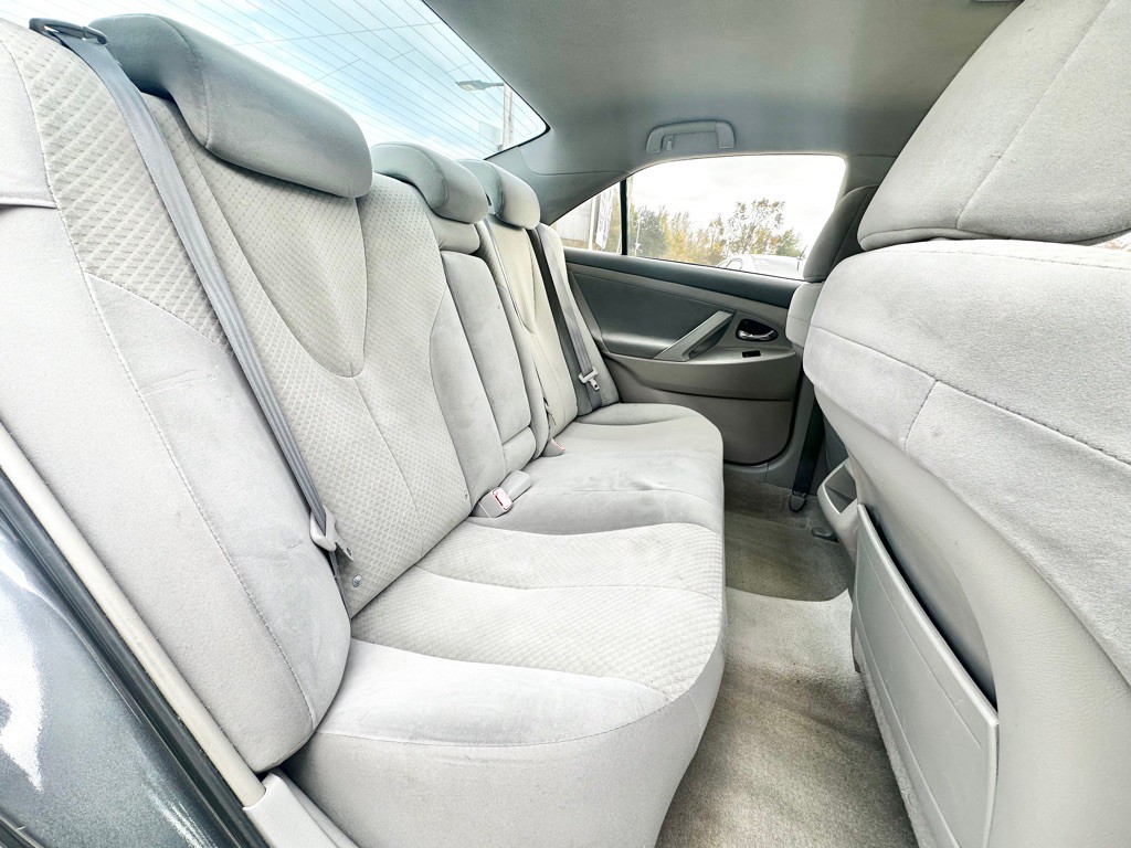 2009 Toyota Camry Image 24