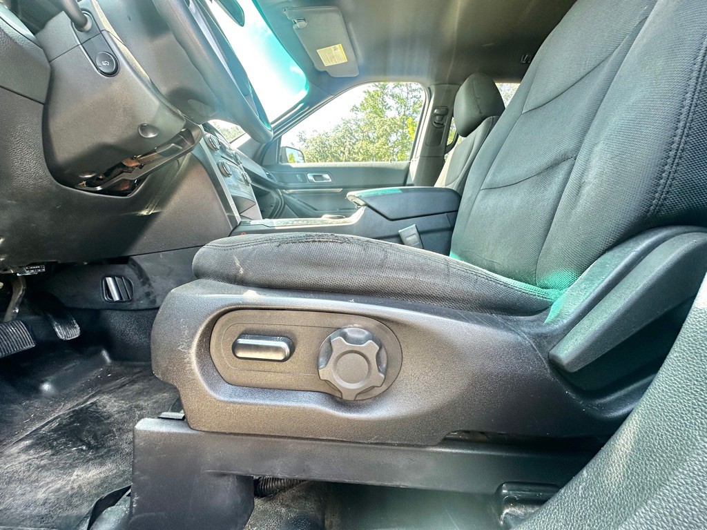 2015 Ford Explorer Image 15