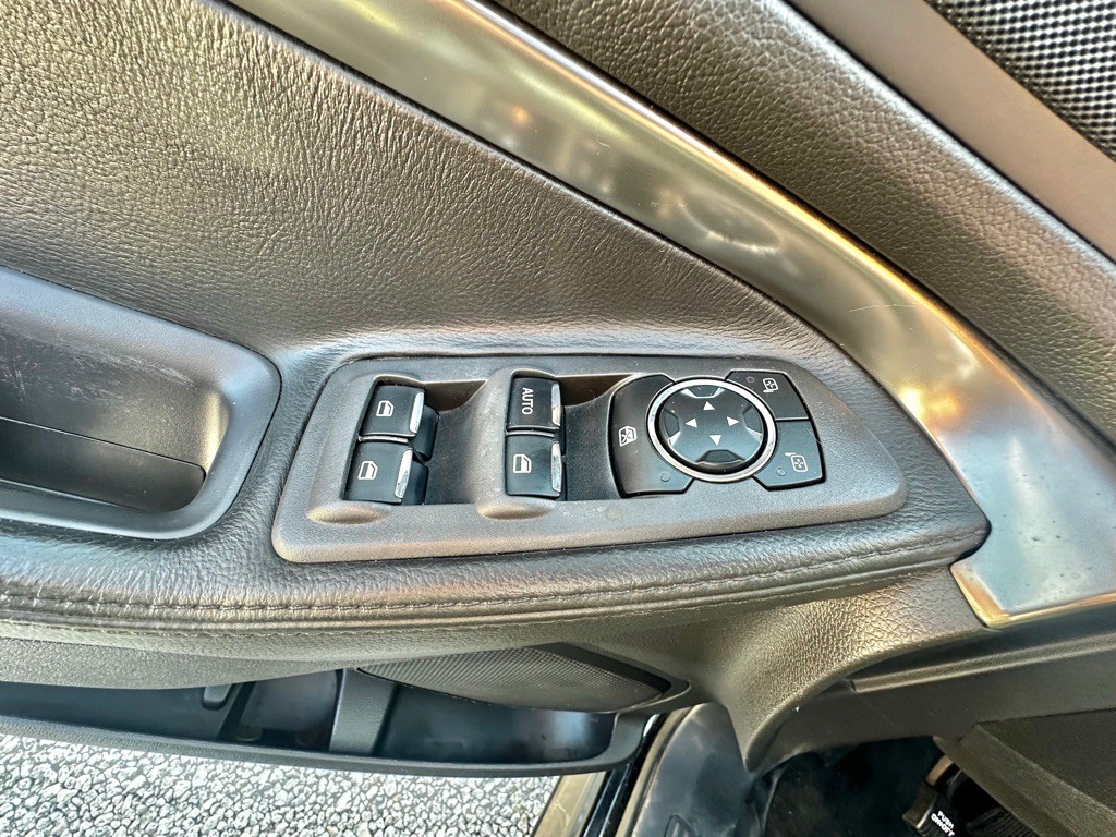 2015 Ford Explorer Image 19