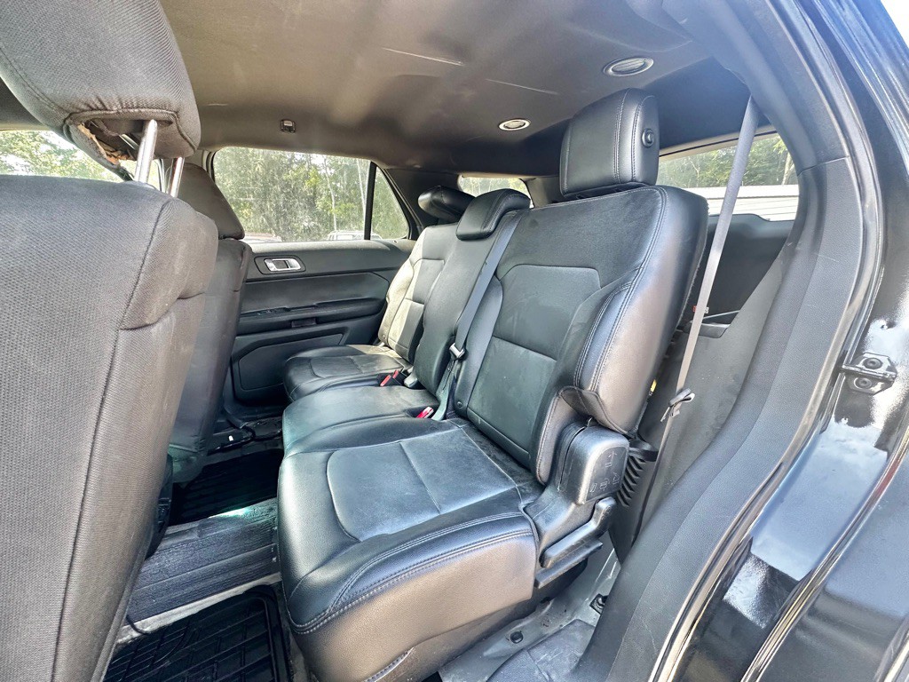 2015 Ford Explorer Image 22