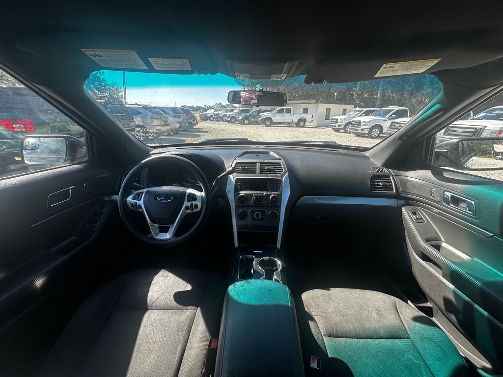 2015 Ford Explorer Image 18