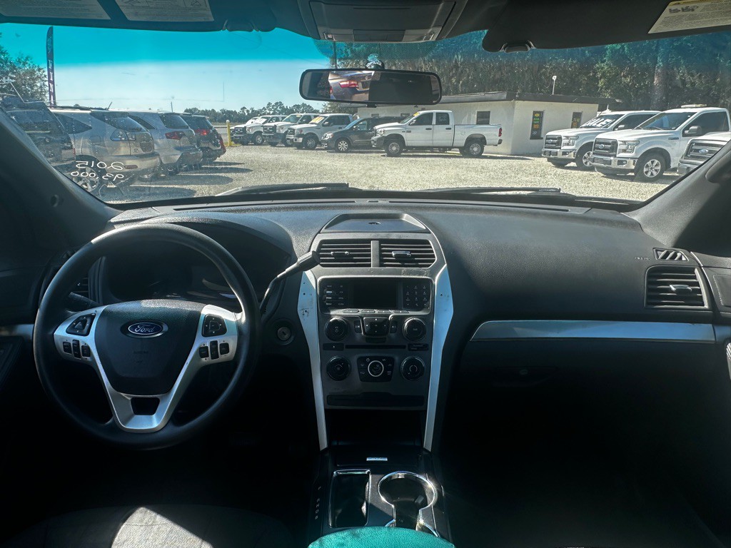 2015 Ford Explorer Image 19