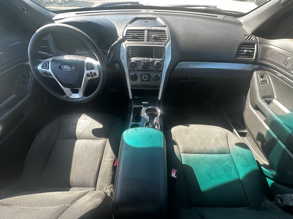 2015 Ford Explorer Image 21