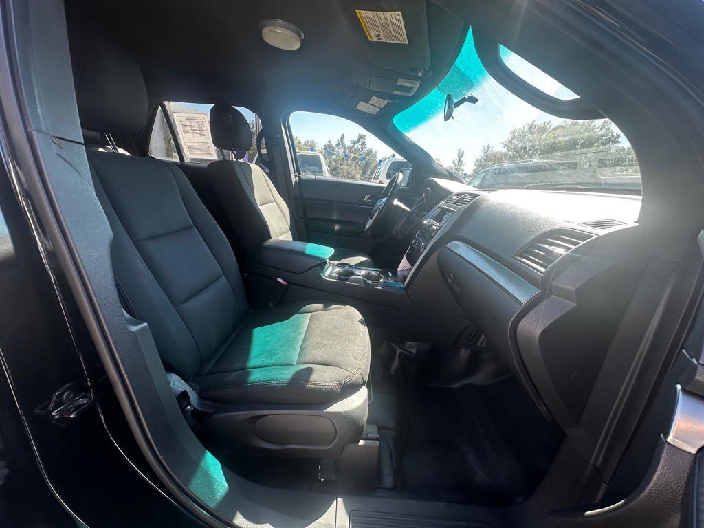 2015 Ford Explorer Image 25