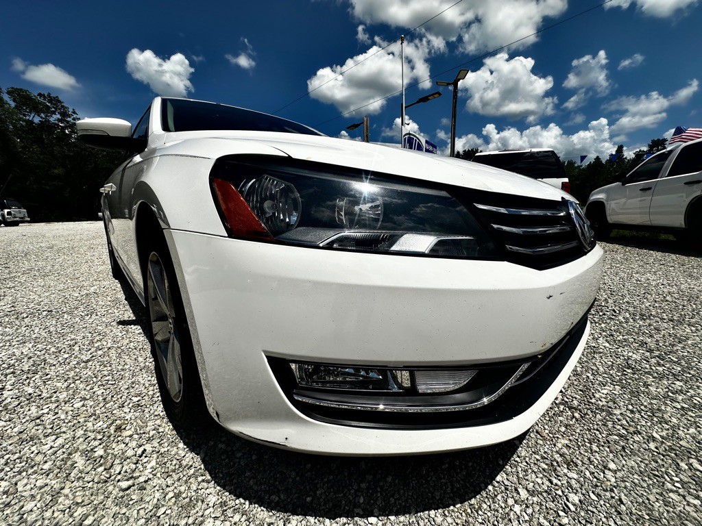 2013 Volkswagen Passat Image 10
