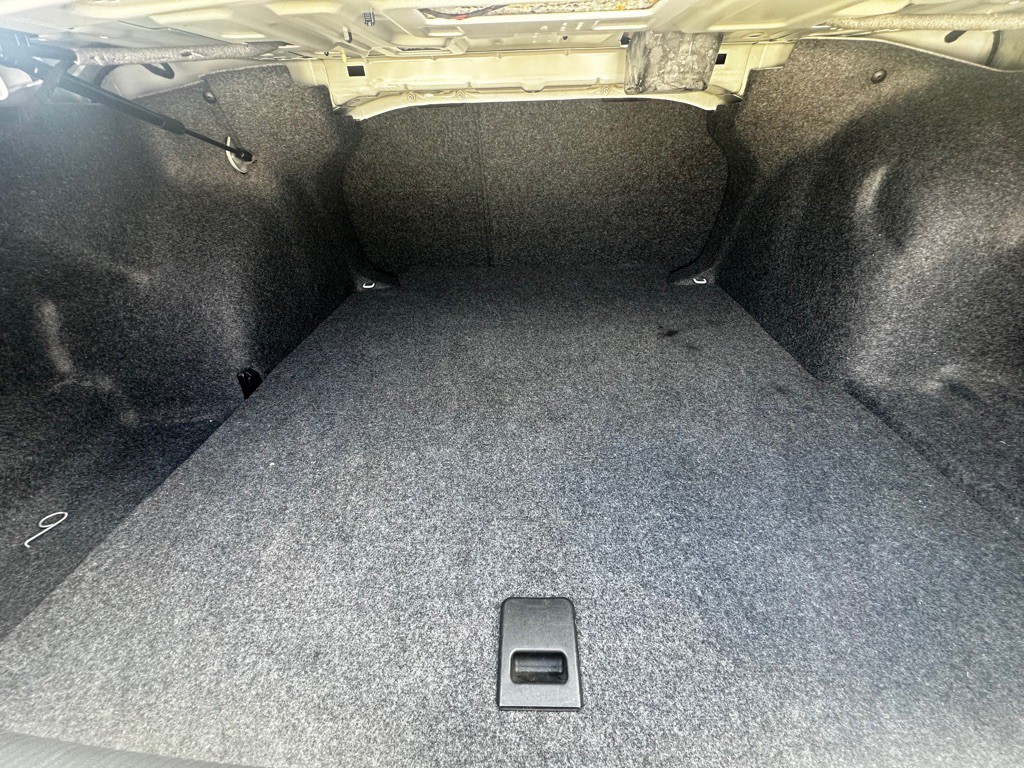 2013 Volkswagen Passat Image 40