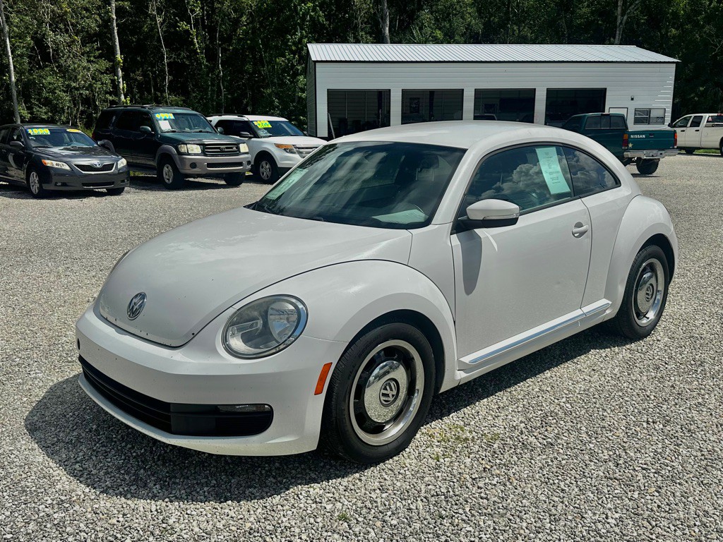 2012 Volkswagen Beetle Image 3