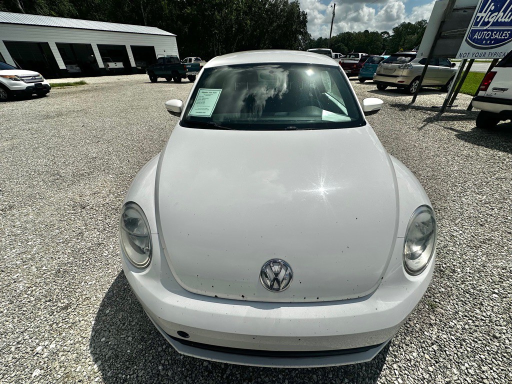 2012 Volkswagen Beetle Image 13