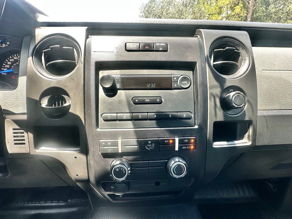 2014 Ford F-150 Image 33