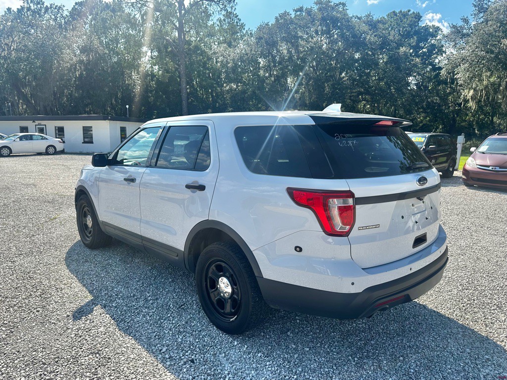 2017 Ford Explorer Image 5