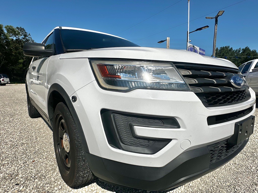 2017 Ford Explorer Image 11