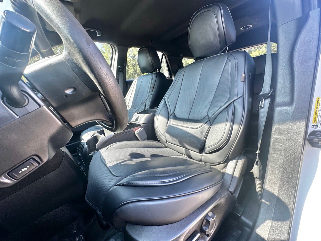 2017 Ford Explorer Image 16
