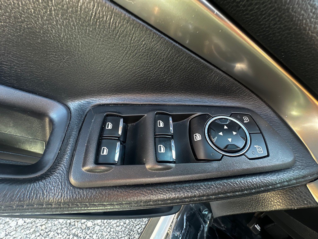 2017 Ford Explorer Image 19