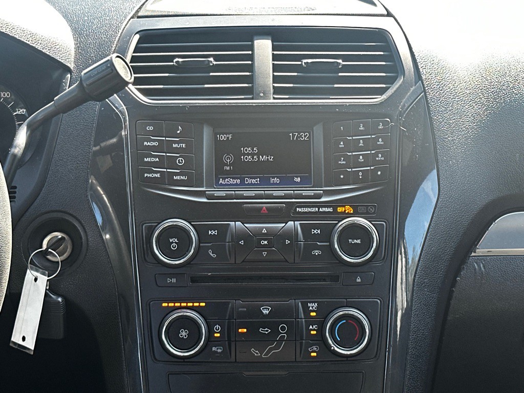 2017 Ford Explorer Image 22