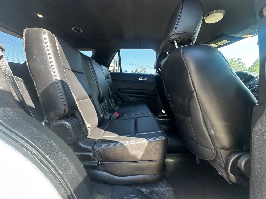 2017 Ford Explorer Image 35