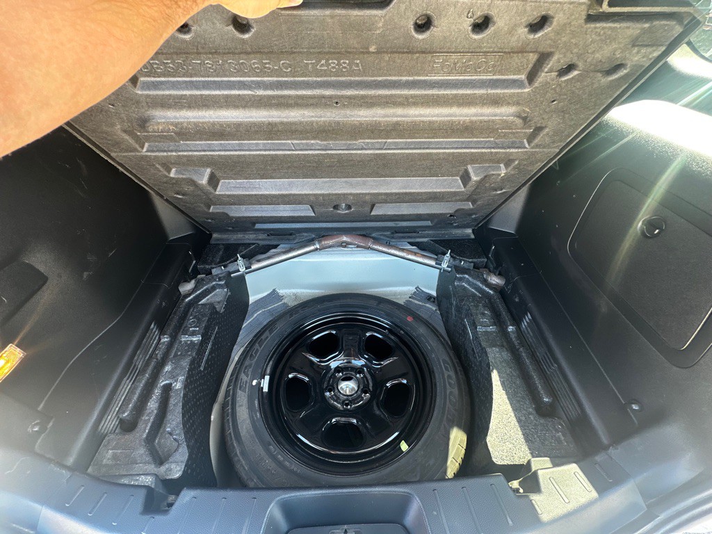 2017 Ford Explorer Image 39