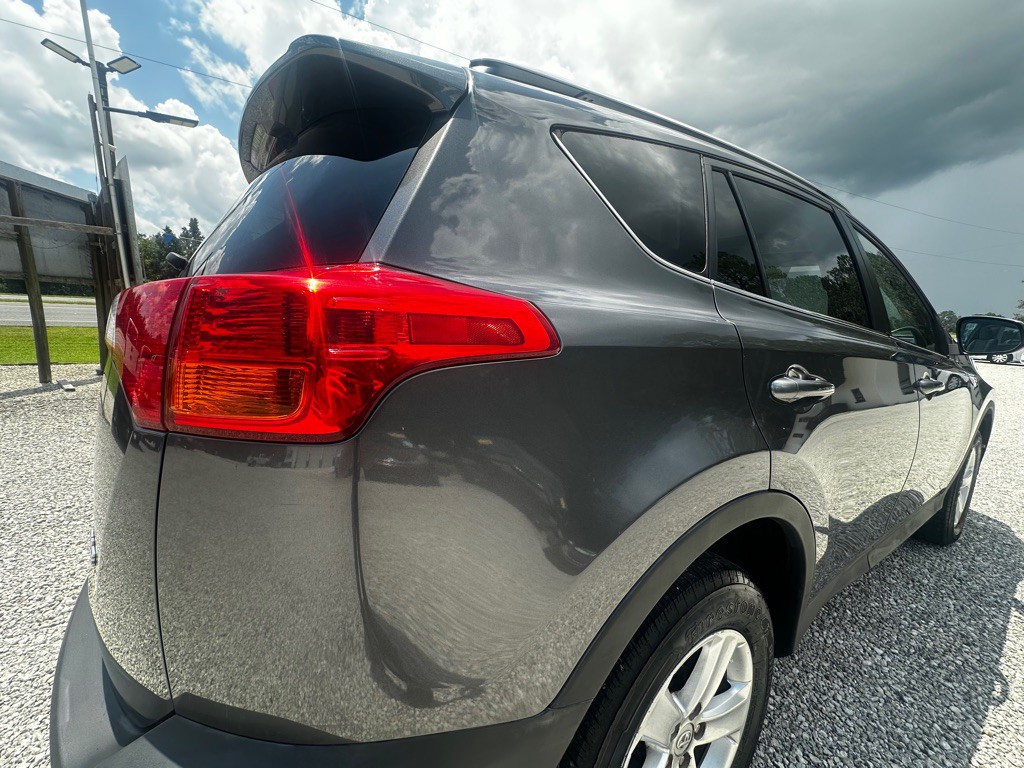 2013 Toyota Rav4 Image 12