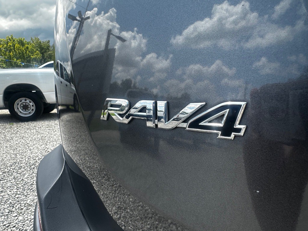 2013 Toyota Rav4 Image 22