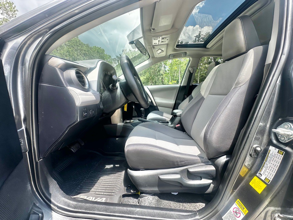 2013 Toyota Rav4 Image 24