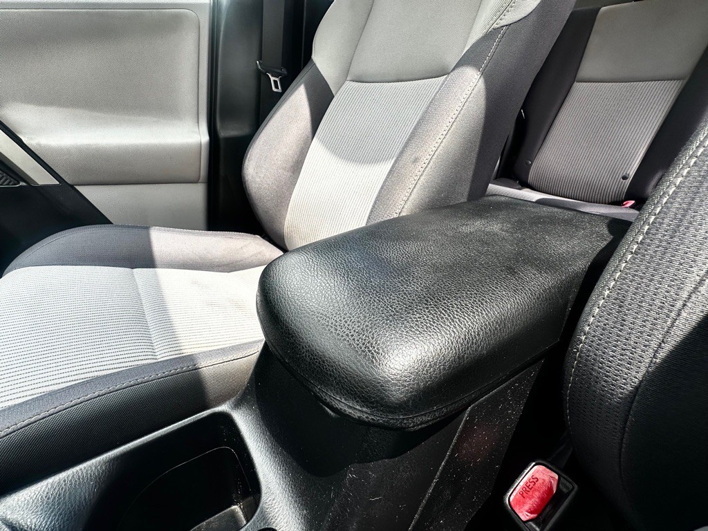 2013 Toyota Rav4 Image 40
