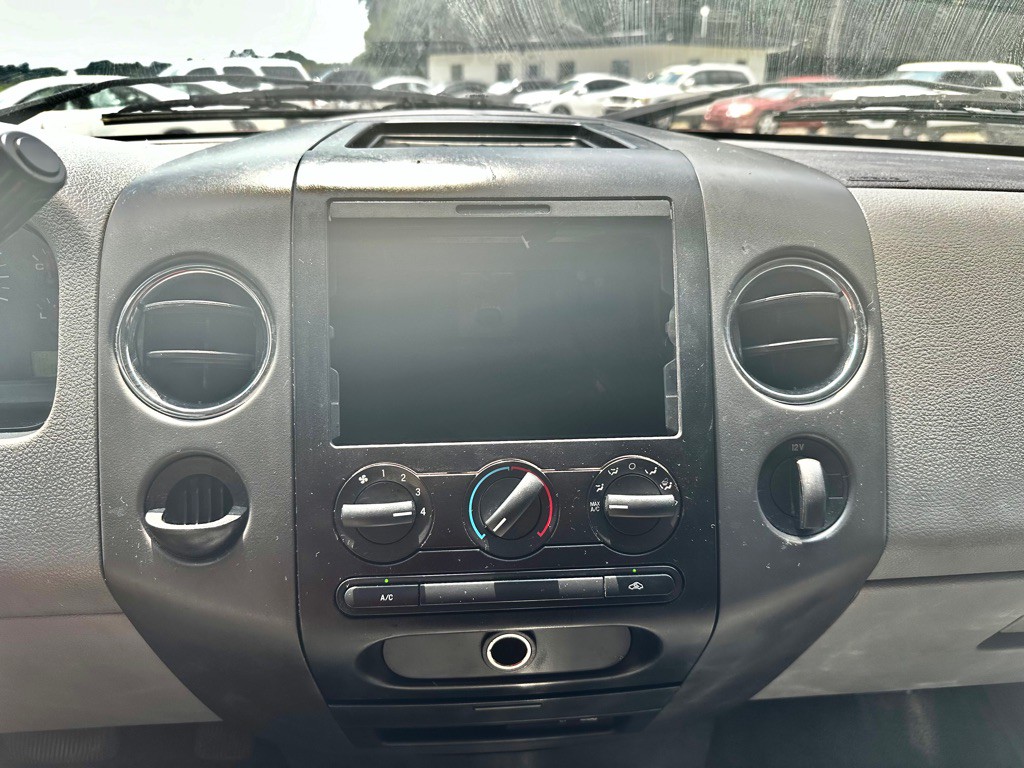 2004 Ford F-150 Image 15