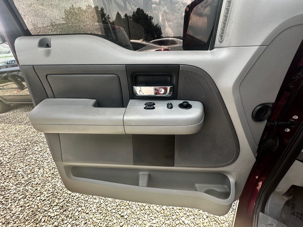 2004 Ford F-150 Image 20