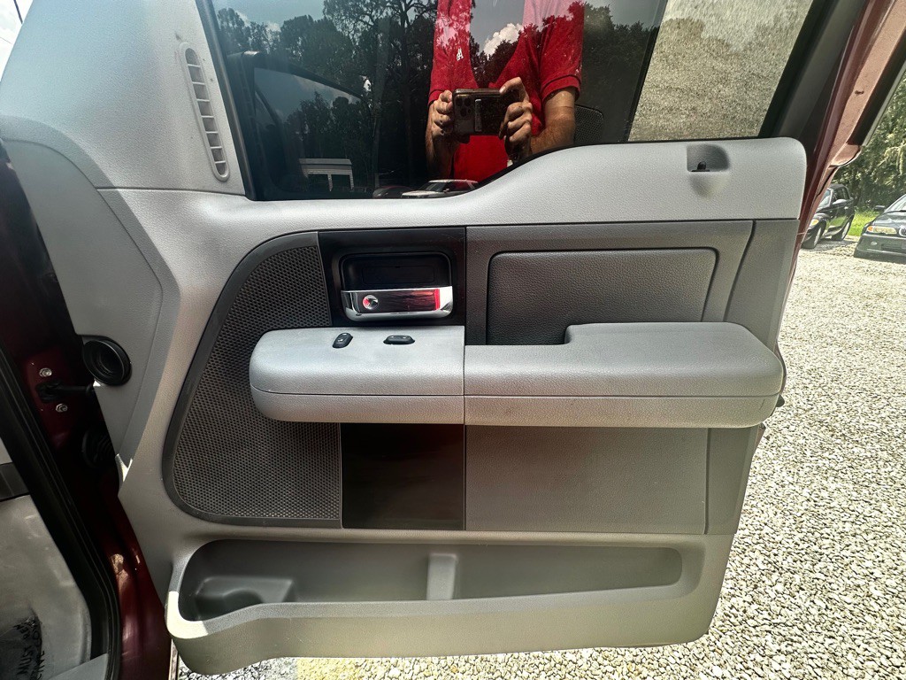 2004 Ford F-150 Image 23