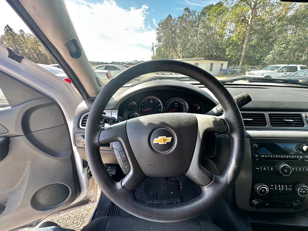 2013 Chevrolet Tahoe Image 18