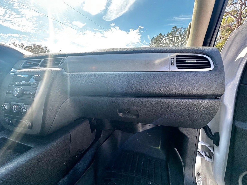 2013 Chevrolet Tahoe Image 26