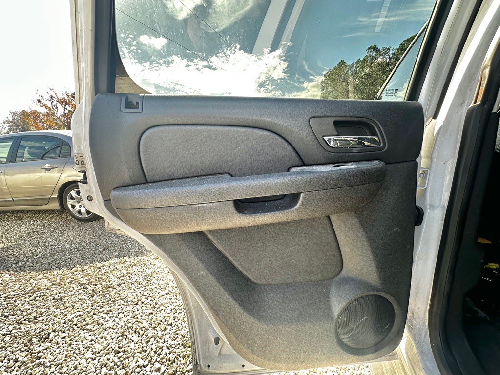 2013 Chevrolet Tahoe Image 31