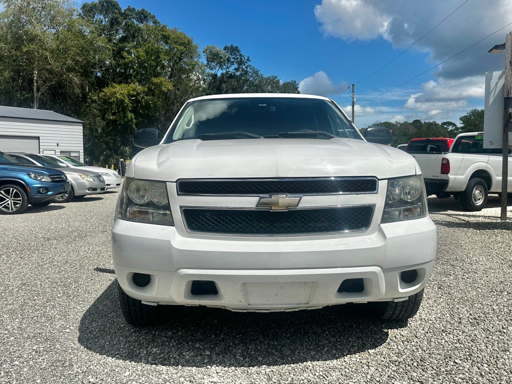 2013 Chevrolet Tahoe Image 2