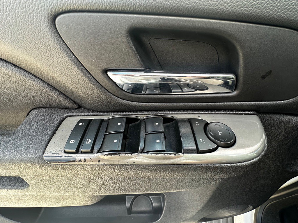 2013 Chevrolet Tahoe Image 19