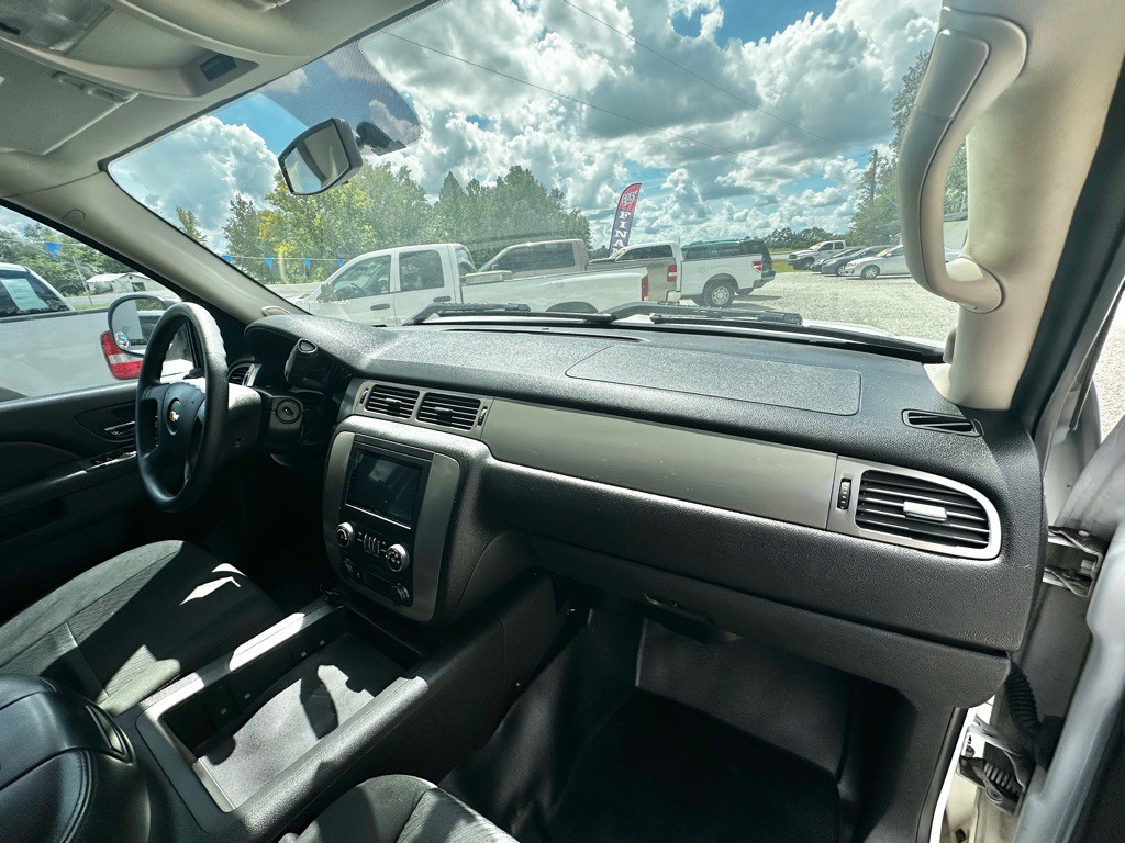 2013 Chevrolet Tahoe Image 31