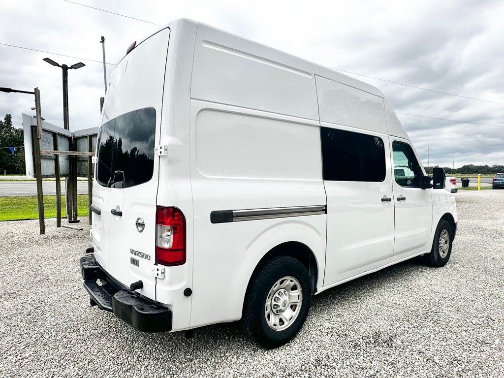 2013 Nissan NV Image 7