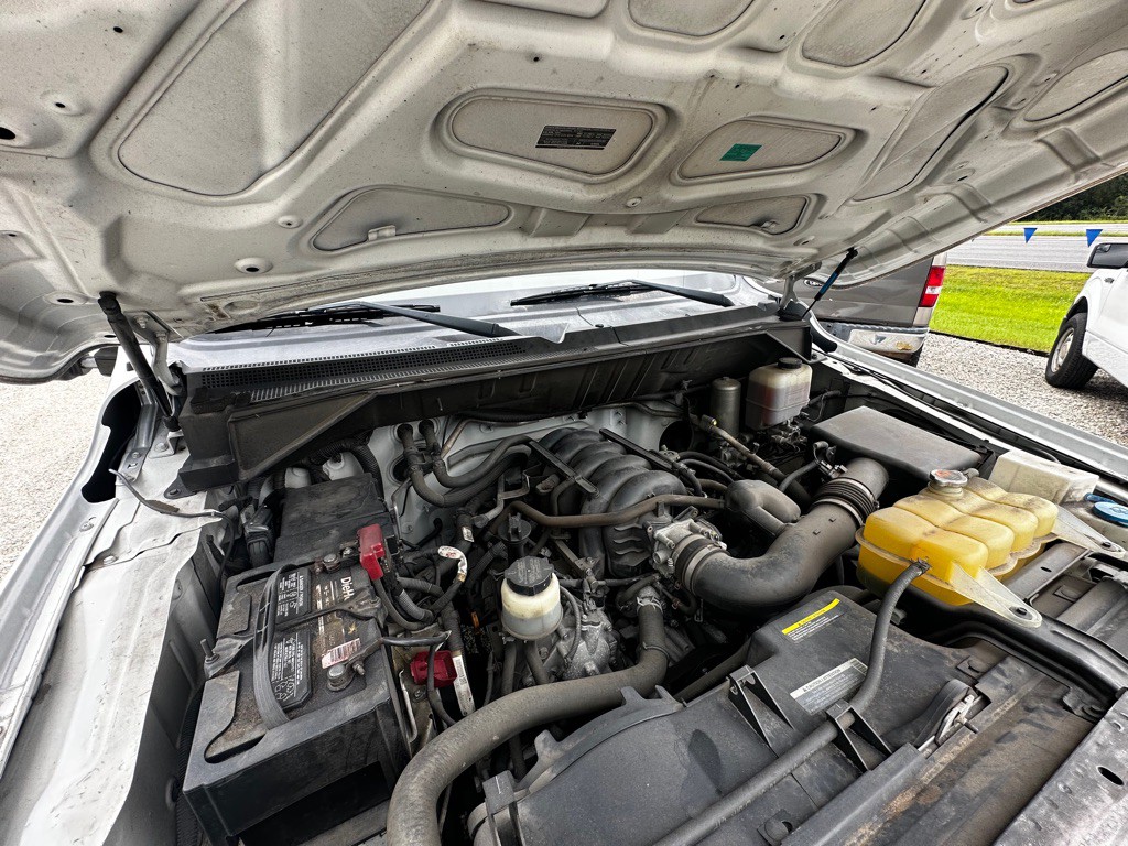 2013 Nissan NV Image 42