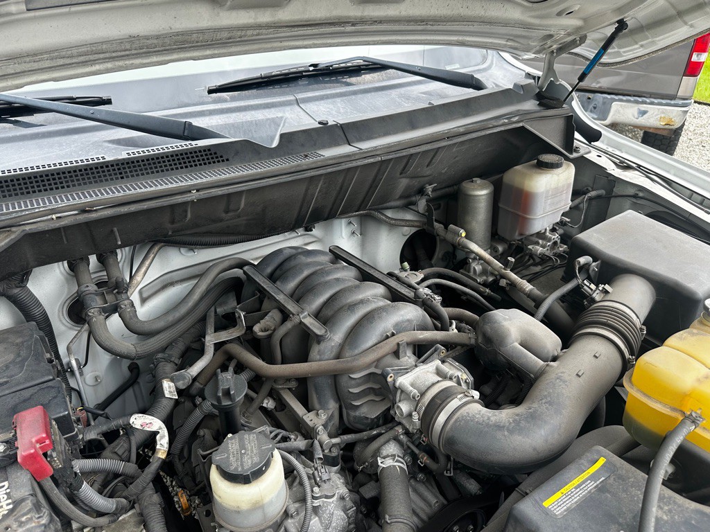 2013 Nissan NV Image 43
