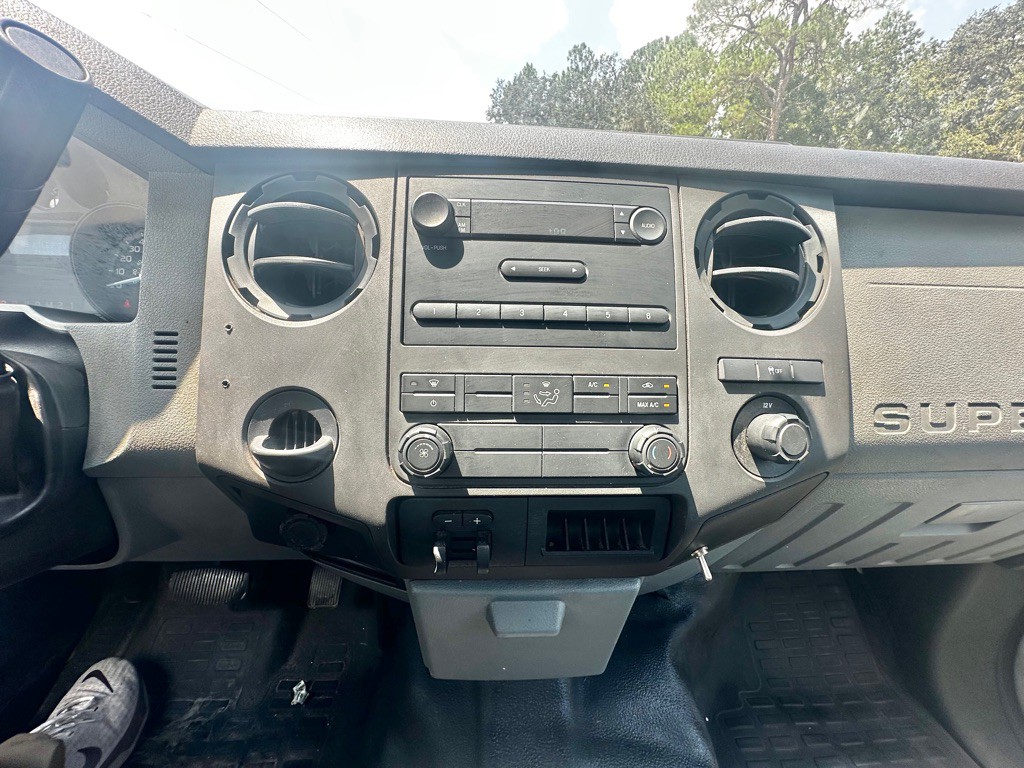 2013 Ford F-250 Image 33