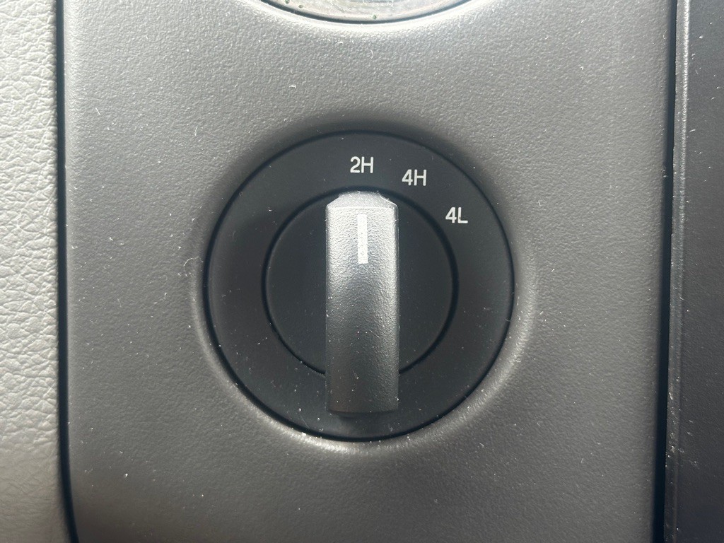 2006 Ford F-150 Image 43