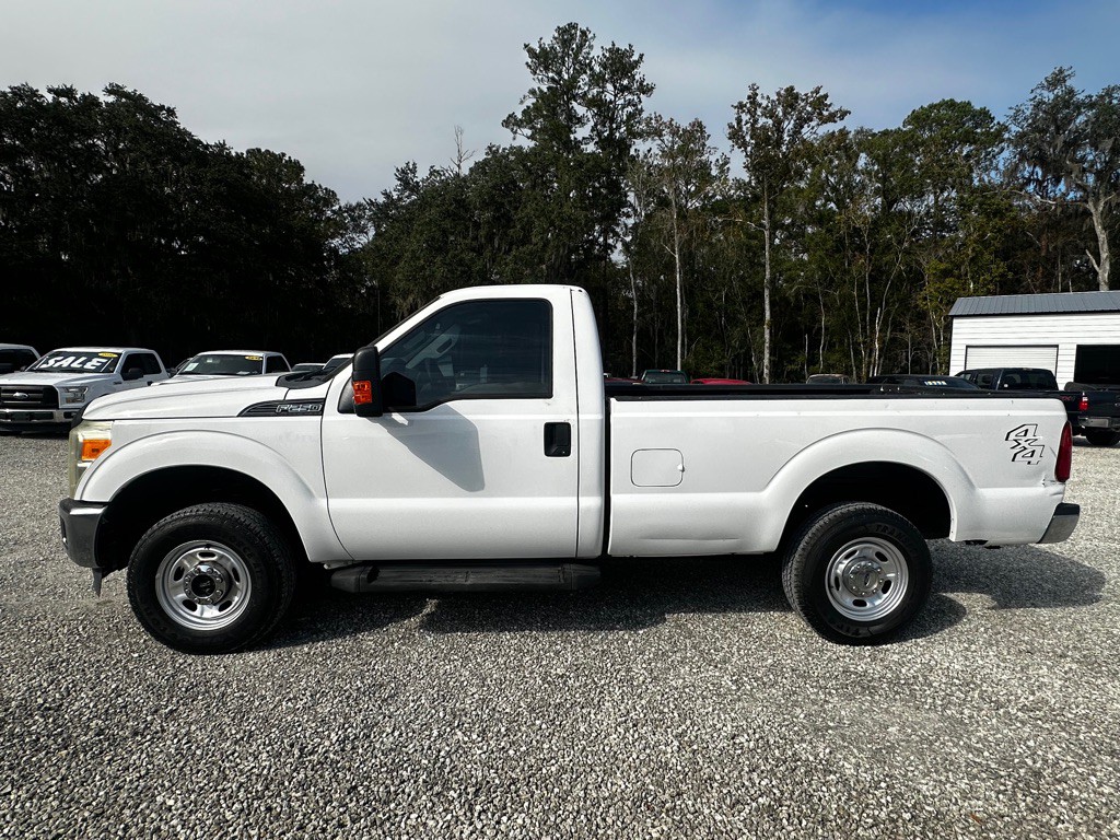 2015 Ford F-250 Image 4