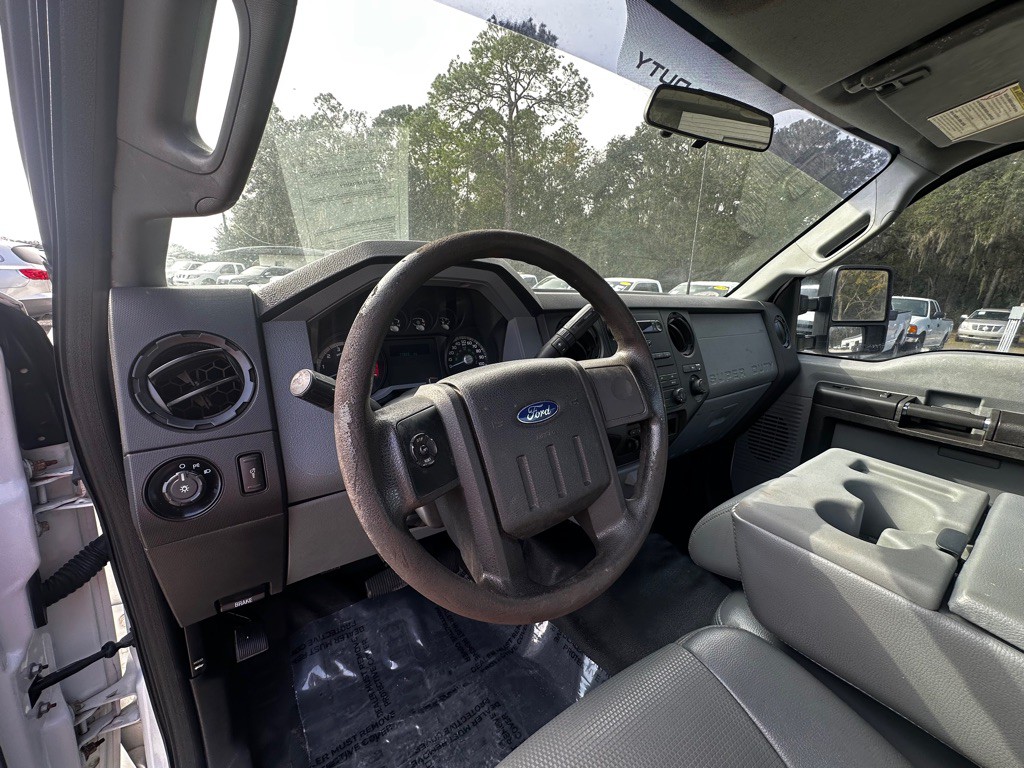 2015 Ford F-250 Image 24