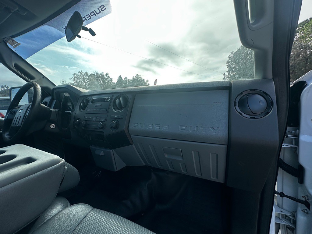 2015 Ford F-250 Image 35