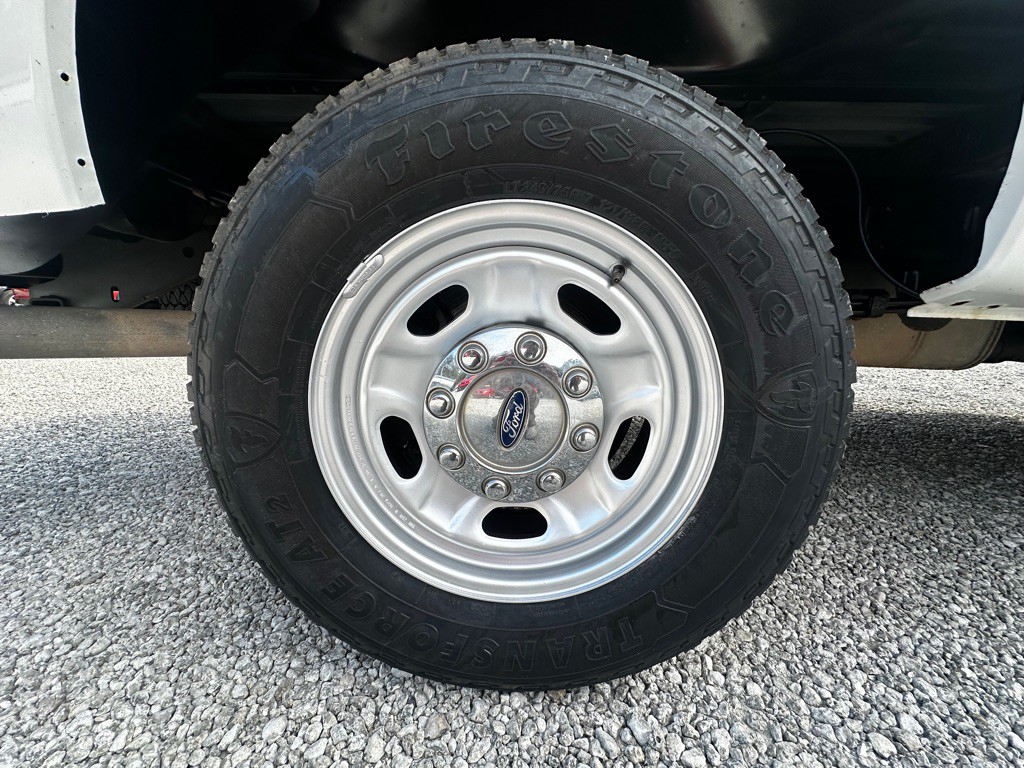 2015 Ford F-250 Image 46