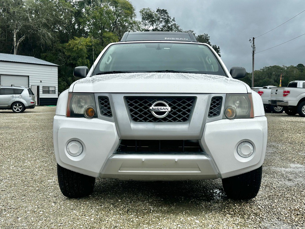 2014 Nissan Xterra Image 2