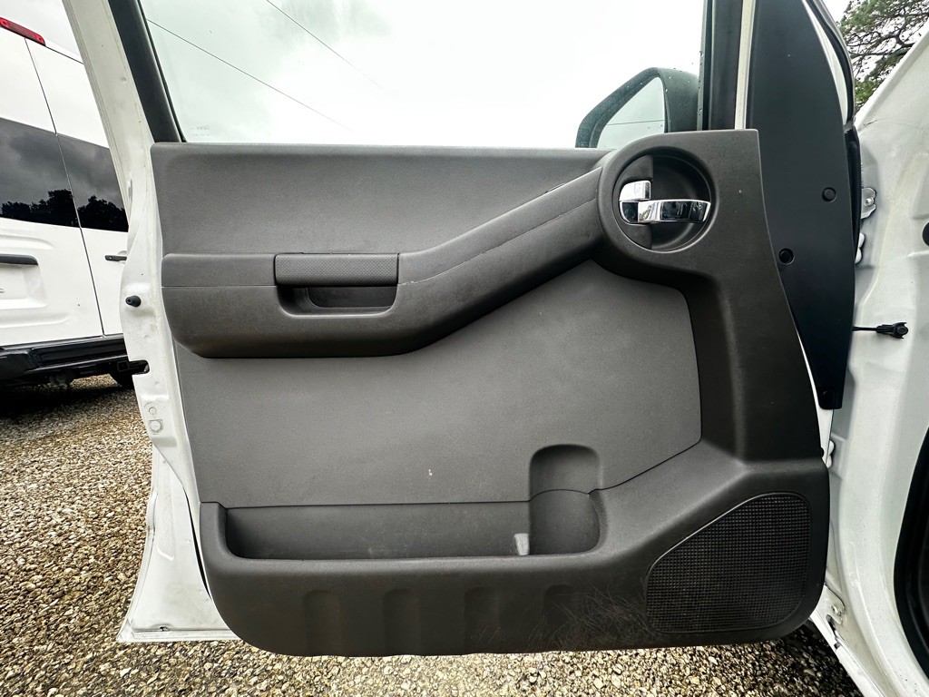 2014 Nissan Xterra Image 23