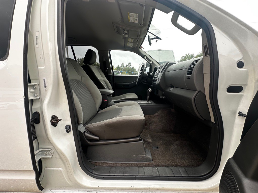 2014 Nissan Xterra Image 35